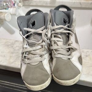 Kid air Jordan retro 6’s